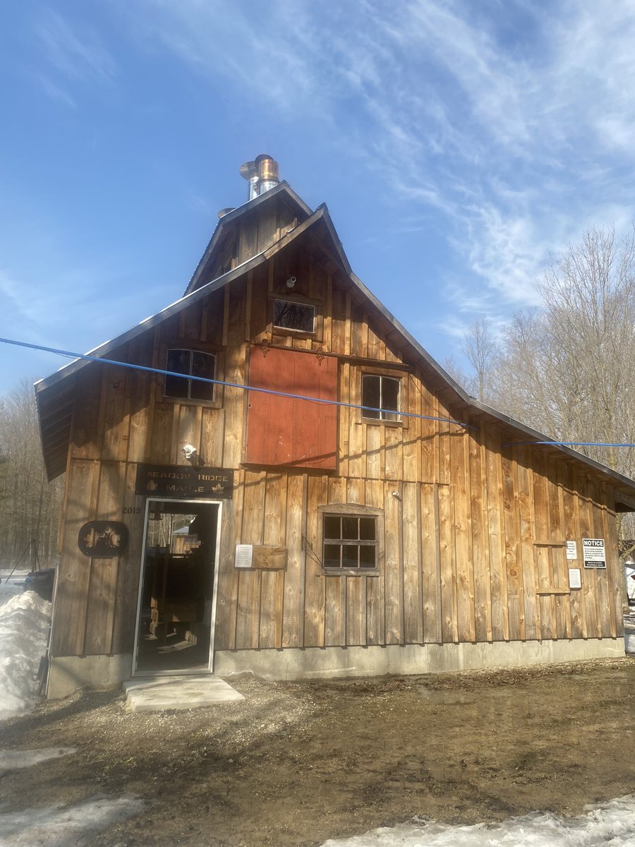 Crop_Service's tweet photo. Had a really nice tour of Meadow Ridge Maple 🍁 this afternoon with our energetic crew. It is truly a first class operation. Big thanks to Donna and Jim for hosting and for the sweet treats!! @Fischerlind https://t.co/n7qakLoHJj