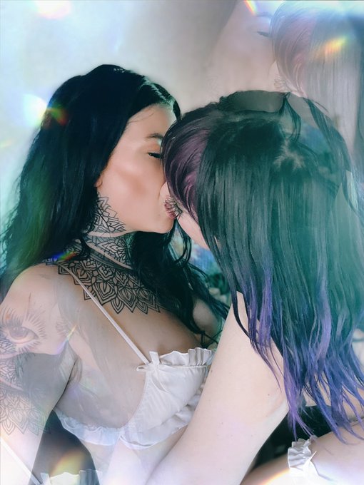 Watch Callie Wilcox's leaked NSFW photo on TwXstars