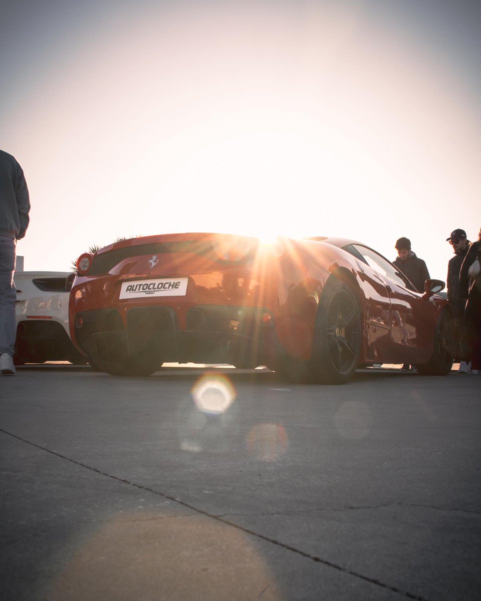 becazzz10's tweet photo. Supercar Club https://t.co/egUC4UaSF4