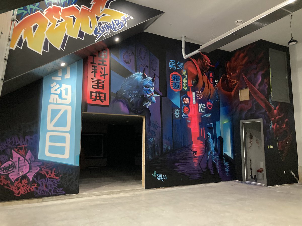DedosTheNomad's tweet photo. This is a commissioned piece for someone’s car garage in BC. Was fun to paint ,theme was Naruto style. #murals #streetart #commissionart #spraypaint #graffitiart #graffiti #graffitimural https://t.co/vZYzTzGoJD