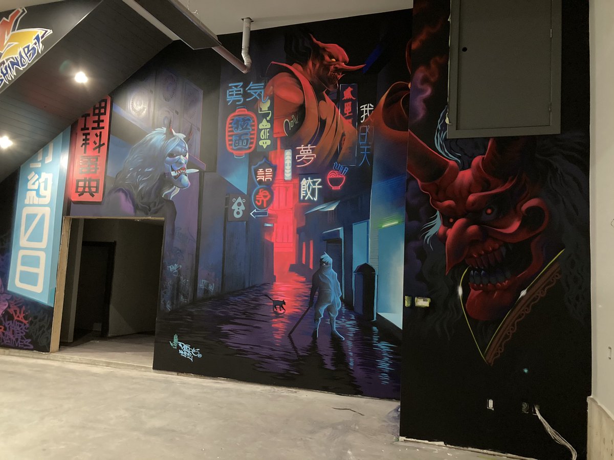 DedosTheNomad's tweet photo. This is a commissioned piece for someone’s car garage in BC. Was fun to paint ,theme was Naruto style. #murals #streetart #commissionart #spraypaint #graffitiart #graffiti #graffitimural https://t.co/vZYzTzGoJD