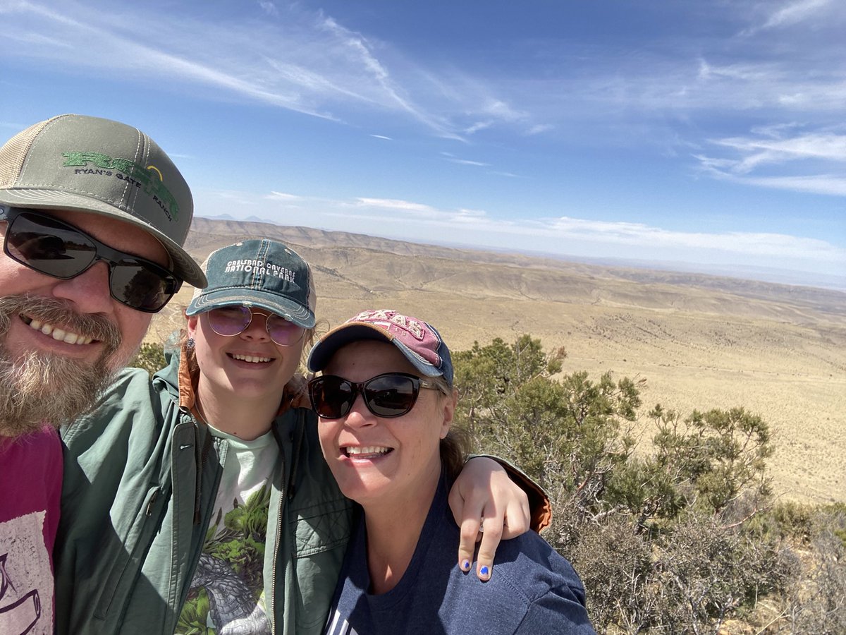 Dgracel's tweet photo. Just wrapped up a perfect getaway spring break trip to far west Texas.  #edgeofcivilization @GuadalupeMtnsNP #wideopenskies https://t.co/cSOFIcEZB8