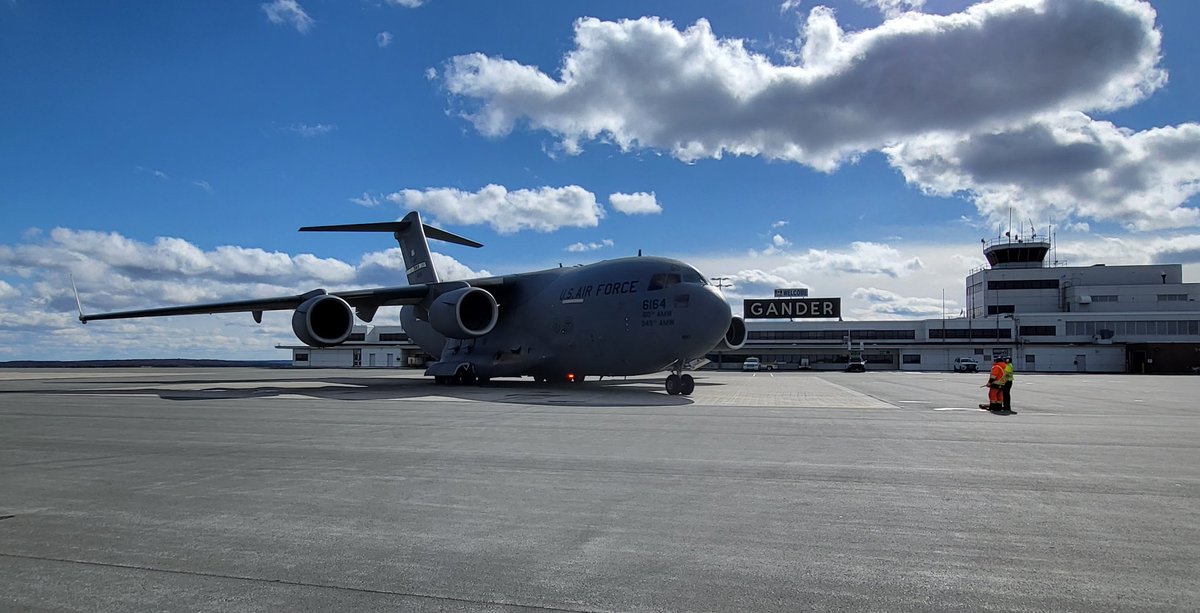 Deltafox007's tweet image. An encouraging day at Gander International Airport, as these international flights choose YQX to refuel and onward to their destination #c17globemaster #cc150polaris  #RCAF #volaris #masairlines #thankyou #alliedaviation #ganderairport
