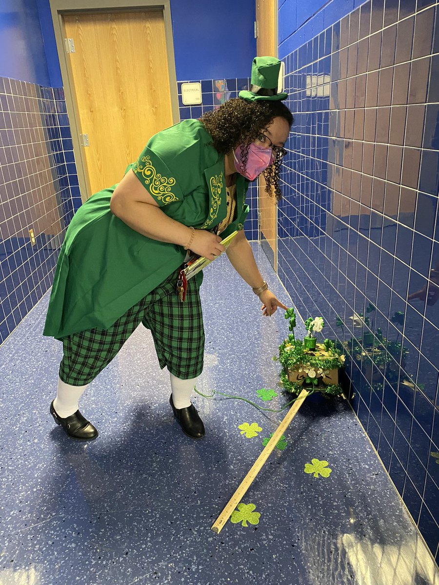 Ms_JVanZ's tweet photo. @JohnJenkinsEle1 students tried to catch Leprechaun @XMcFadden713 but she was just too quick! Luckily she had just enough time to read before escaping! @PWCSNews https://t.co/M3MlNmpzsr
