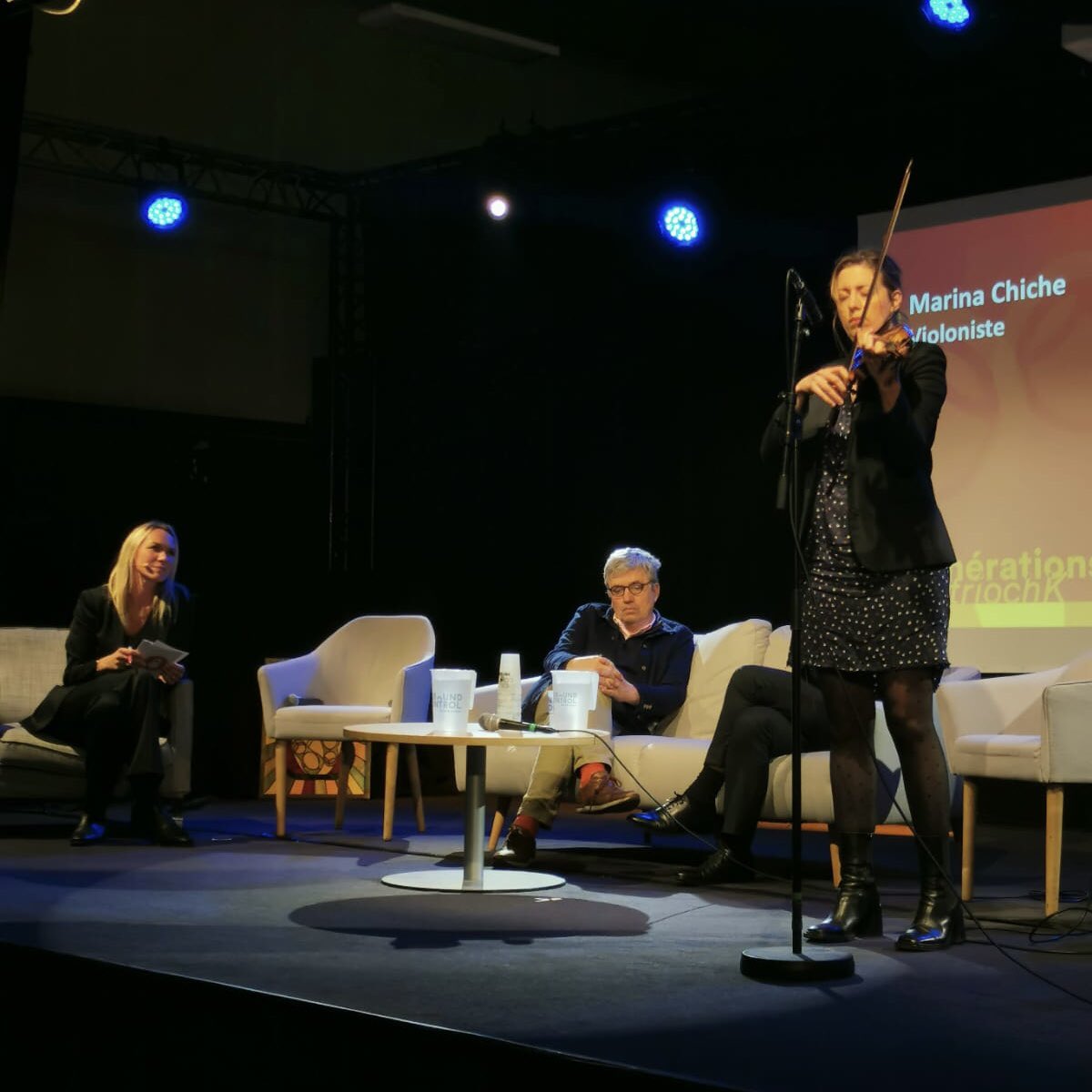 MatriochK_itw's tweet photo. Notre 1ère journée du festival #GénérationsMatriochK s’achève ! 
On se retrouve demain dès 15h pour des échanges tout aussi riches et inspirants sur les sujets des valeurs: du travail, de l’imaginaire et de l’info !💬 
#transmission #renouer #phosphorer #générations #défis https://t.co/267JTpiUTt