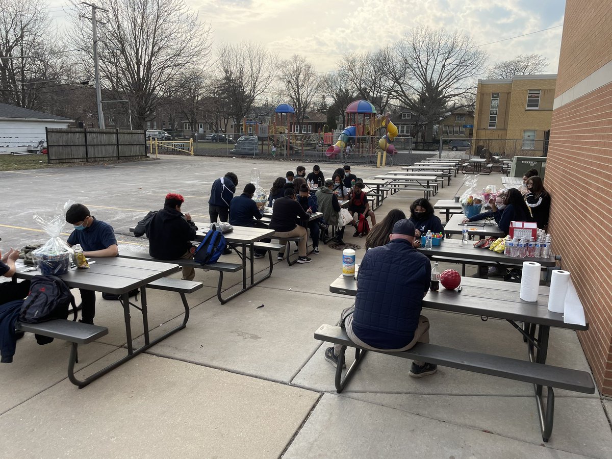 Justine Coalson tweet media