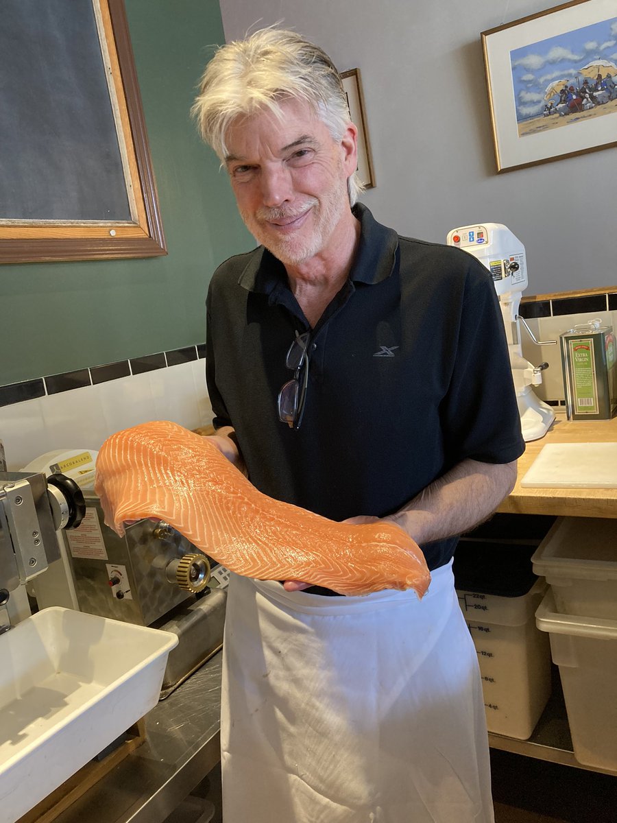 QuestaLasagna's tweet photo. Fresh salmon has landed at Questa! 
This week’s special is seared salmon served with capellini pasta and a spicy citrus sauce. https://t.co/QercJfnHb7