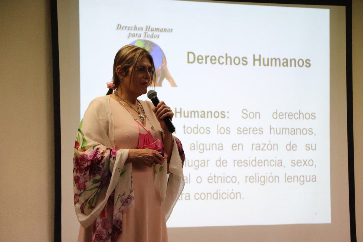 IEPAM1's tweet photo. Convencidos de que las relaciones intergeneracionales contribuyen al respeto a las Personas Adultas Mayores, el IEPAM presentó a estudiantes de la @EIAO_UANL, la conferencia “Haciendo Realidad el Derecho a la Igualdad” a cargo de la Dra. Myrna García.

#IEPAM #EIAO #AdultoMayor https://t.co/eiZFKiA69w