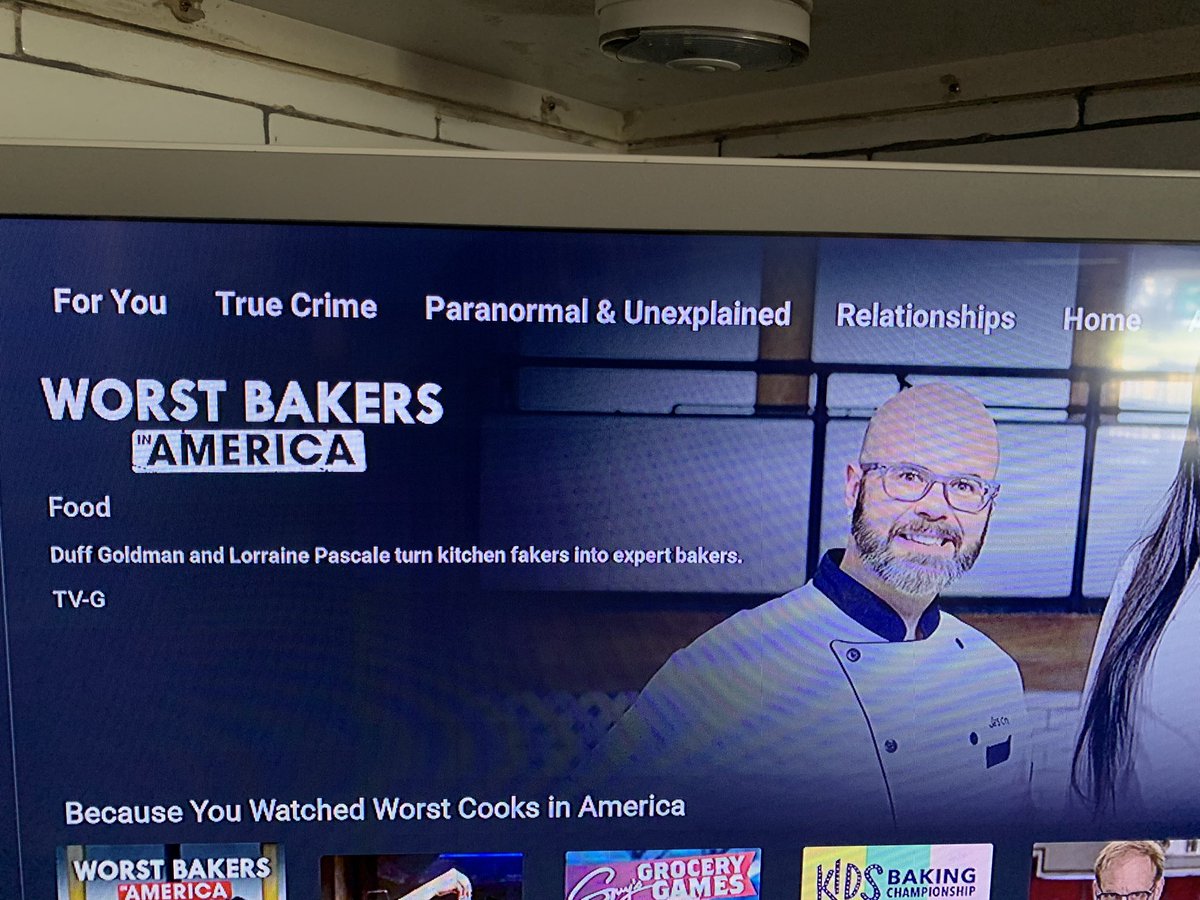 bakinchip1's tweet photo. @duffgoldman Food network got an odd looking Duff….. isn’t that Jason? https://t.co/38EPy0nfKD