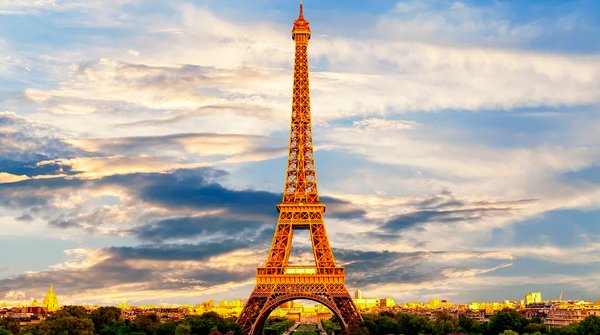 Select_TH's tweet photo. Inspired by #Paris and @JoannaLumleyUK new show #GreatCitiesoftheWorld? Enjoy a Paris short break from just £499 pp! See https://t.co/X3MC82TWx8 #holiday #France #travel @EurostarUK #wanderlust #francetourisme #francetrip #europe #visitfrance #joannalumley https://t.co/00TqdWpttr