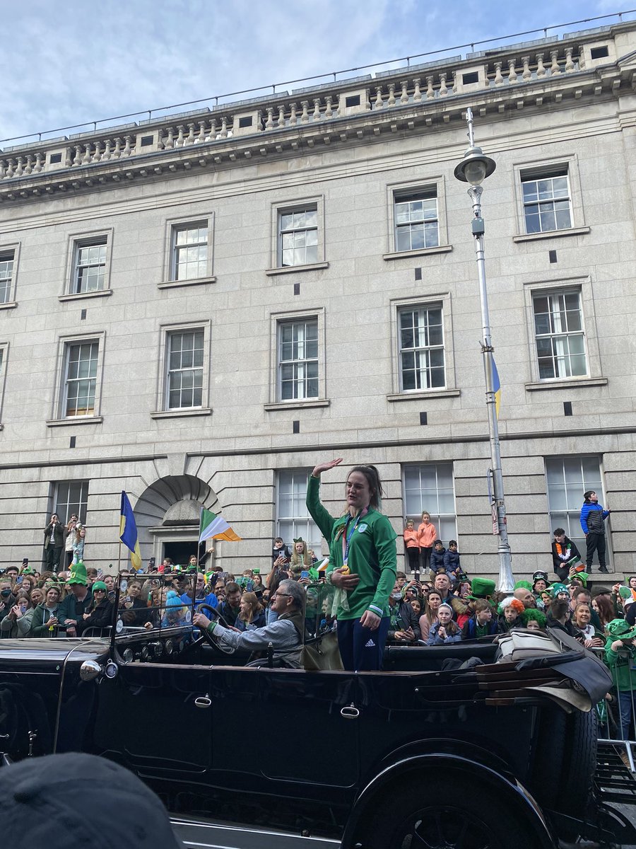 Kellie Harrington is an absolute treasure. The parade stopped today&amp;she spoke to every child around her,asked what sports they played&amp;told them to never give up. Smiling from ear to ear&amp;showing everyone her medal #LateLateShow