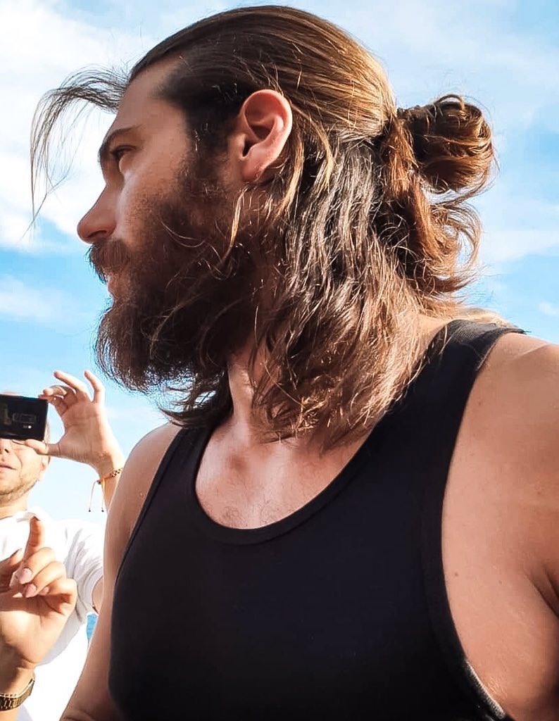 haven’t been here a while, but going thru my cameral roll i’ve realied how obsessed i still am with this look
😭😭❤️
#CanYaman