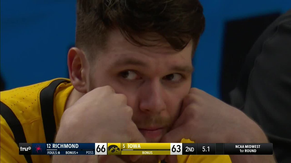BleacherReport's tweet photo. 1.76%. That's the amount of brackets that are still perfect 😬

Madness. https://t.co/64vgQ6yqvt
