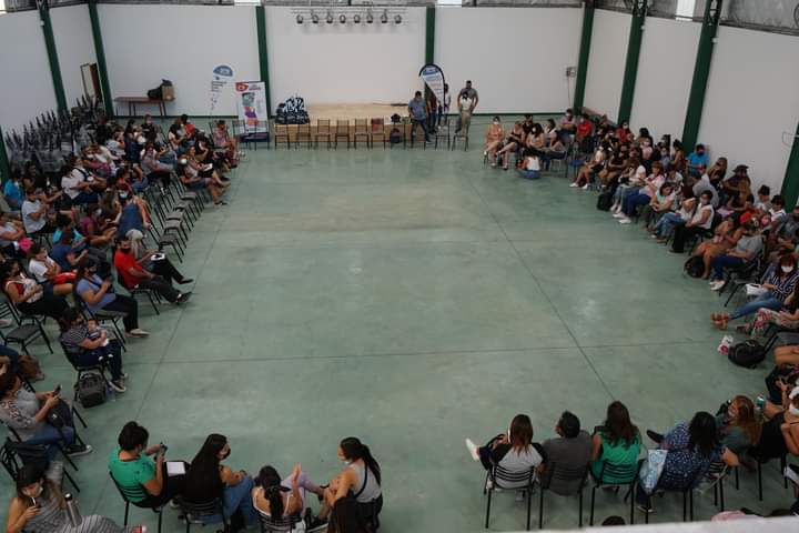 desarrollolamatanza (@dslamatanza) on Twitter photo 🩺 NODOS SALUDABLES
Junto a la Secretaría de <a href="/saludpublicaok/">Salud Pública</a> realizamos la presentación de 48 Nodos Saludables, espacios pensados como puntos descentralizados en el territorio destinados a promover y prevenir la salud. 🩺 NODOS SALUDABLES
Junto a la Secretaría de <a href="/saludpublicaok/">Salud Pública</a> realizamos la presentación de 48 Nodos Saludables, espacios pensados como puntos descentralizados en el territorio destinados a promover y prevenir la salud.