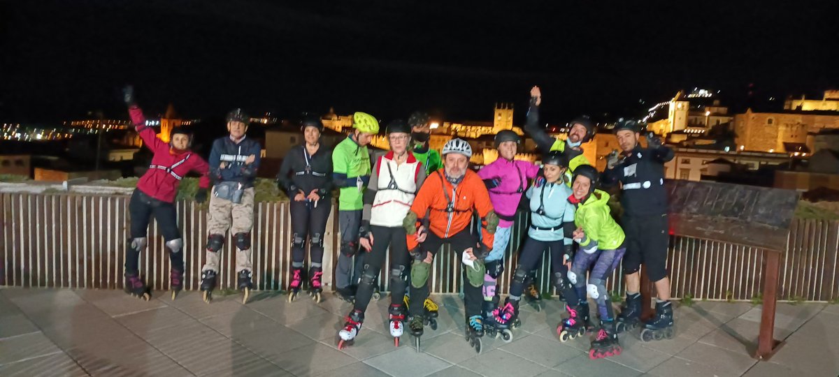 Y después de la Calima... Volvemos a rodar!!! Y nada mejor que con una ruta intermedia por el centro de Cáceres. #ccrueda #patinajeenlinea #deportecaceres #deporteextremadura #caceres #diversion