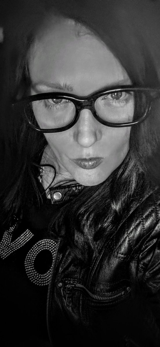 tismenic70's tweet photo. #ComicRelief2022
Superhero day at school tomorrow..
Can you guess who I'm going as? 🤔 😜 🤣 🤣 🤣 🤣
#glasses #stoopidface https://t.co/CILBWQt0eF