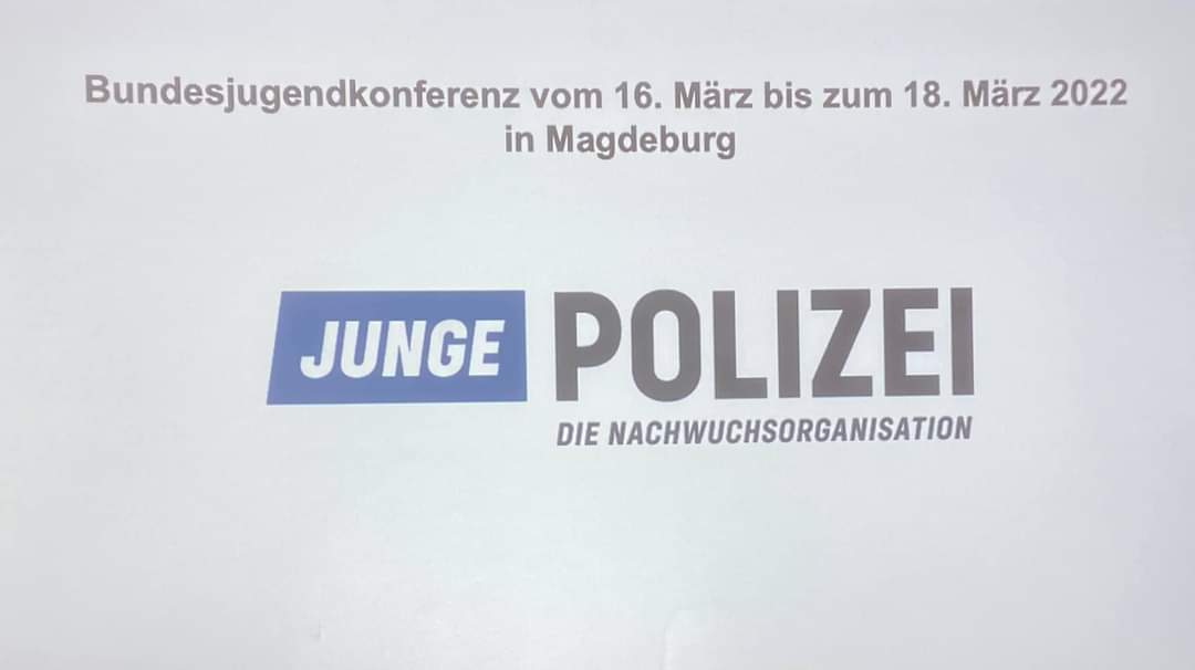 DPolGBund's tweet photo. Bundesjugendkonferenz der #DPolG in #Magdeburg: Viele tolle und hochmotivierte Kollegen/-innen, die sich äußerst engagiert in den Themen für die Polizeibeschäftigten deutschlandweit einbringen.
#polizei #jungepolizei #amPulsderZeit #netzwerk https://t.co/PLpfZesUkS