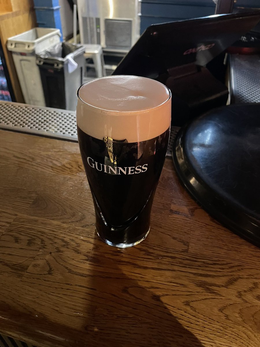 malachy_tuohy's tweet photo. @shitlondonguinn terrible winter grade @ Victoria market hall. That out of the can but it’s a machine bollox https://t.co/ijywAyBGZq