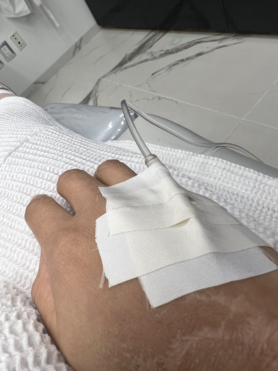 Nuevamente tratamiento doloroso y mi agresor Juan Antonio “N” sigue prófugo por la protección que le brinda el Estado de Oaxaca.

Ah y antes de que su abogado se burle y diga que quiero causar lástima.
Lastima ser adulto mayor y defender a feminicidas. 
#MiAgresorSigueLibre