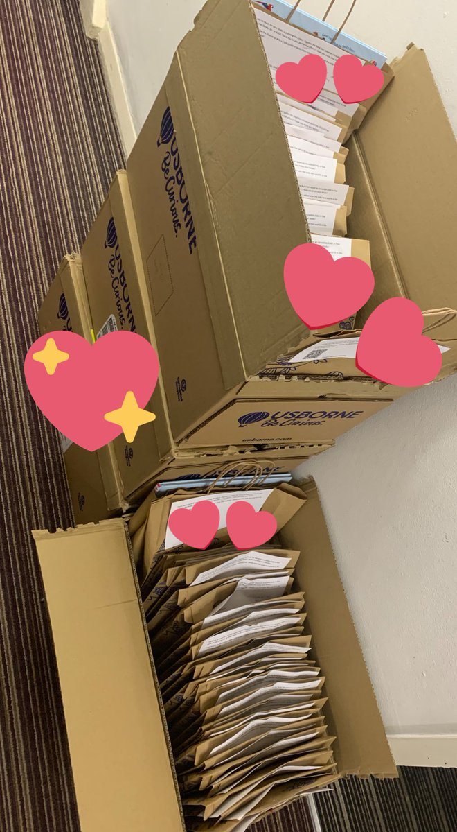 IMsBookNook's tweet photo. Another cracking, heart-happy day @heathryburn holding library sessions today!! And a stunning amount of books delivered from out WBD book fair!
I hope everyone has had happy, cosy ๐ฅฐ reading tonight!
#cosywithabook #libraryday #libraryskills #readforfun #ilovetohelp https://t.co/fnAtBgmX0u