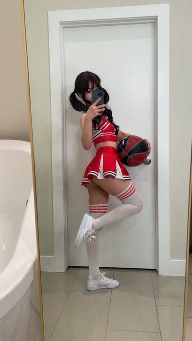 Will you let me be your cheerleader? 💕 https://t.co/83Y05qvqoQ