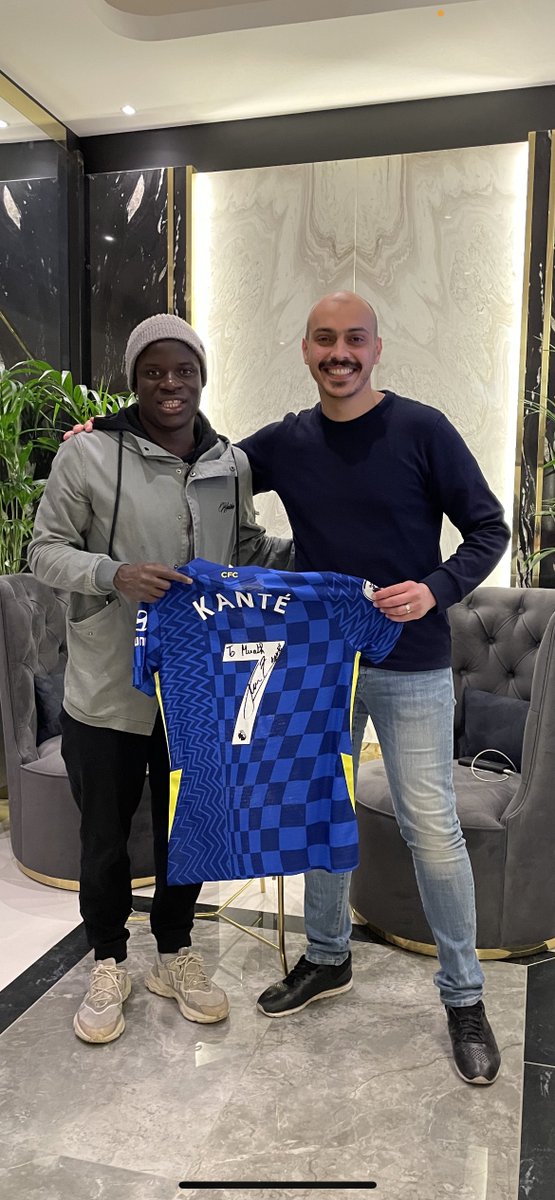 MuathTR's tweet image. أحب أشكر أخي الغالي كانتي على القميص وعلى اللقاء الخفيف اللطيف 🤲🏻💙

It was great to meet you and talk to you my Brother 💙
Thank you very very much for the t-shirt💙
@nglkante