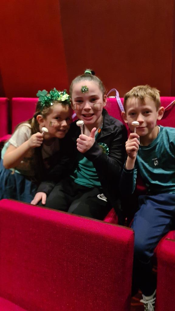 KarlDoyle1979's tweet photo. @Sam_Womack great night at The Lion, The Witch and The Wardrobe... https://t.co/8Yqo63b2jE