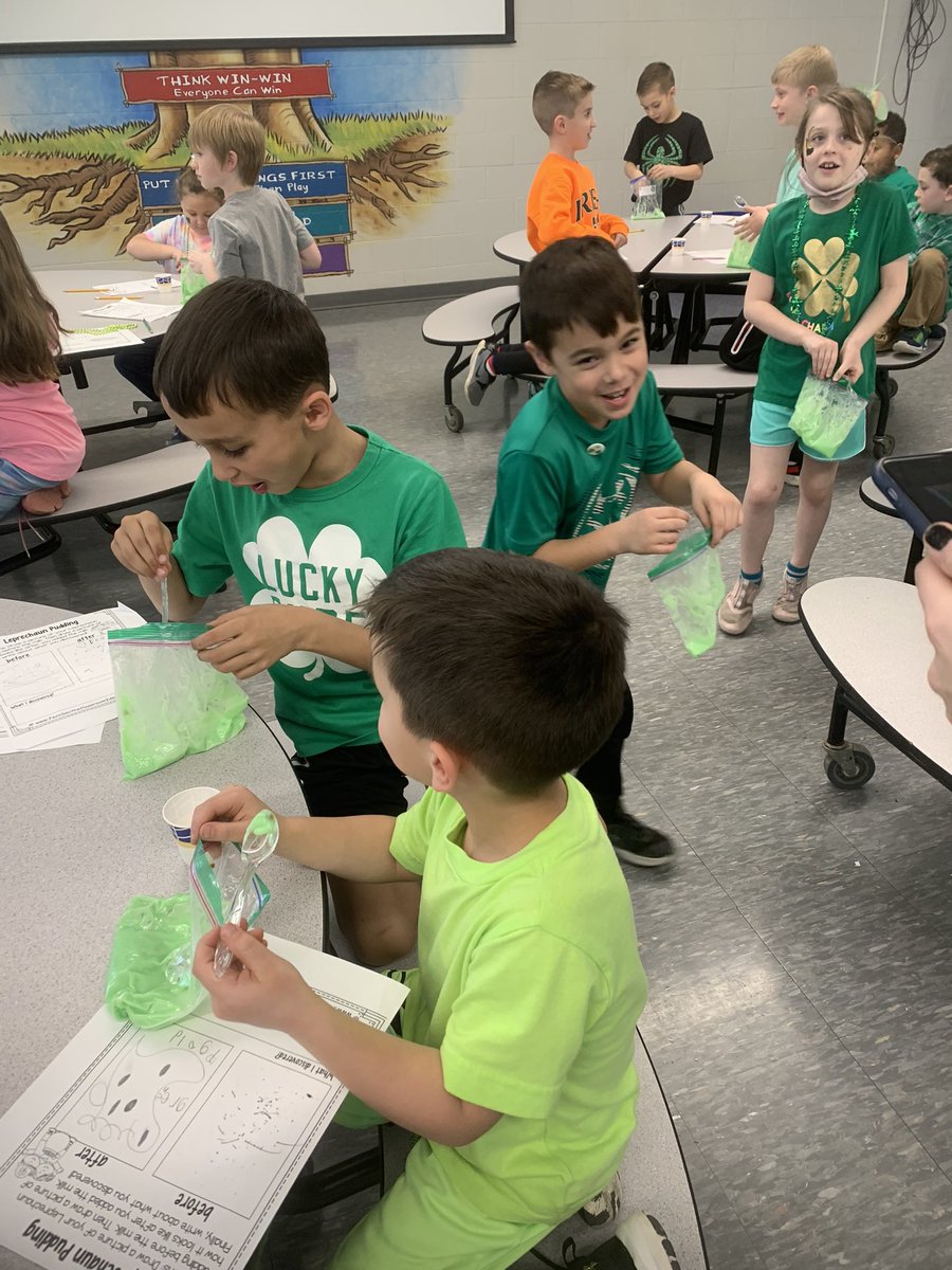 Miss Dean tweet media