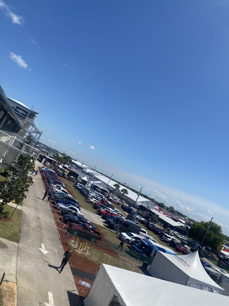 Thank You <a href="/sebringraceway/">Sebring International Raceway</a> For Allowing <a href="/WarnerU/">Warner University</a> and <a href="/WarnerUFootball/">Warner Football</a> To Service the RaceWay. Great Experience 🔥