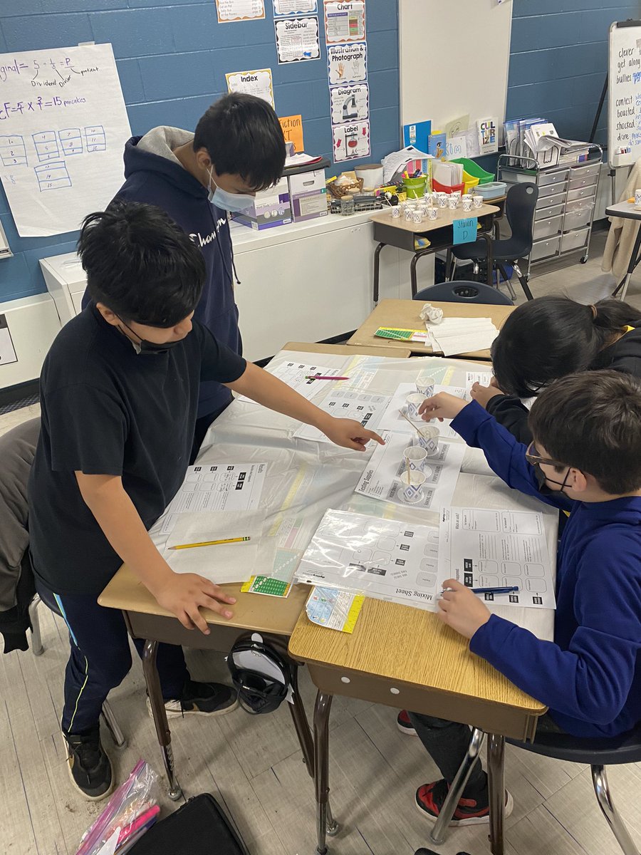 amberkim21's tweet photo. We have some fifth grade scientists in the making!! @ccsd21twain https://t.co/QxNDcZAJM1