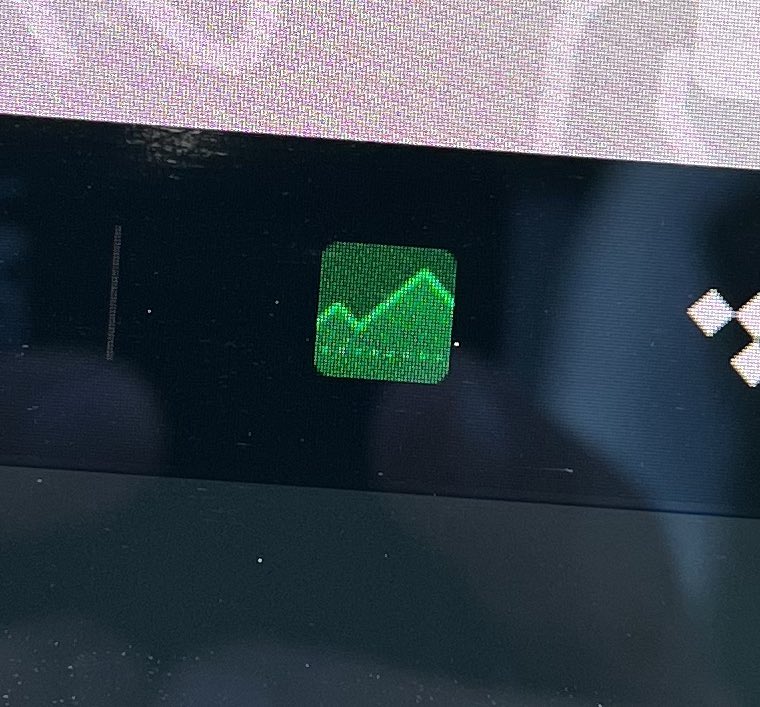 MarkGFI's tweet photo. Every time I click this icon, I half expect a stock chart for Tesla to pull up 🤣 #Tesla https://t.co/Eu4RxjeqeI