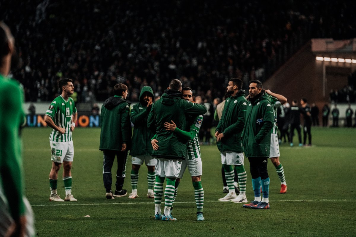 💚💚💚

Que se escuche hoy más fuerte que nunca.

Viva el Betis 𝐌𝐀𝐍𝐐𝐔𝐄𝐏𝐈𝐄𝐑𝐃𝐀.

#ForeverGreen