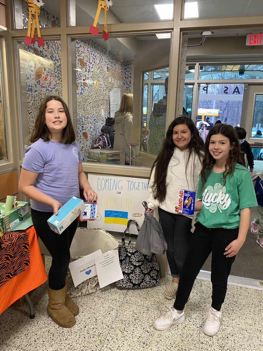 Keenan_Paine's tweet photo. Thank you to all of our students who have donated this week! #coinsforcancer #comingtogetherforukraine @TPaineIES https://t.co/7jQvLL7KEK