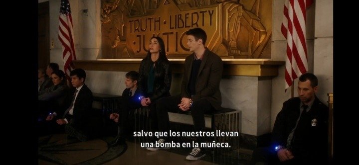 pezzotti_wilson's tweet photo. Viendo
#theflashseason8 #TheCW #theflash8 #TheFlash #dccomics
8x07 Lockdown https://t.co/5pHr7n3N0N
