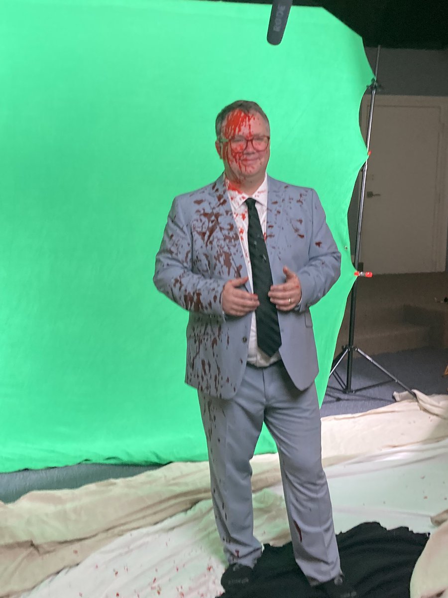 WillardsParlour's tweet photo. The glamorous side of the business. With my good friend @briancurrylies who just said “I’m over here now with a thing full of blood, wait for me to rinse this out” https://t.co/ob42iClPzS