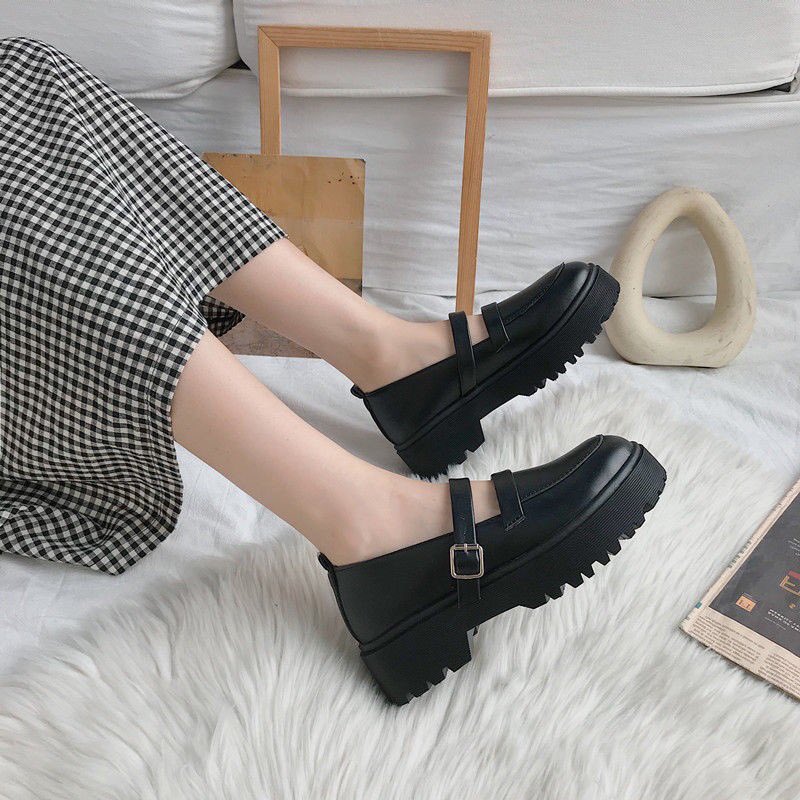 Affordable and cute boots/mary jane shoes from <a href="/ShopeeMY/">Shopee Malaysia</a> 💖 

A THREAD ✨