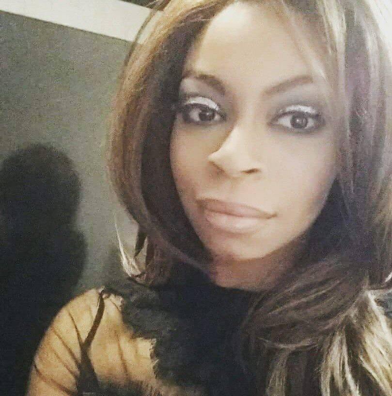 real2shoes's tweet photo. My sister really are…… THAT! Idk what else to say forreal #davisfam https://t.co/Iejj5PSlLU