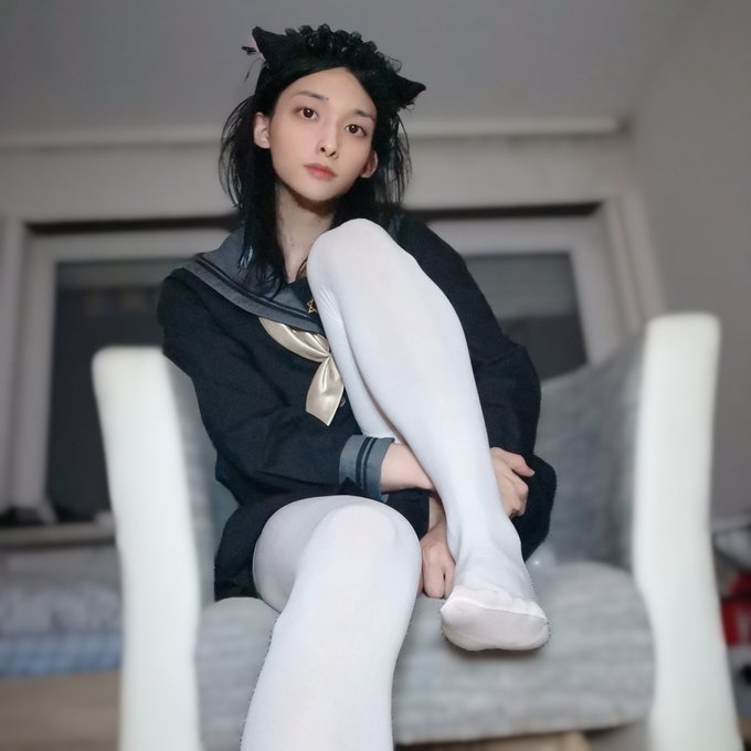 喵呜w 果然还是白丝更搭黑色JK~ 复习心烦果然还是要靠女装来舒缓心情（噗） #伪娘 #女装大佬 #可爱的男孩子 #crossdresser #男の娘 #femboy https://t.co/GYO<a href="/tag/%E4%BC%AA%E5%A8%98"class="tags">#伪娘</a><a href="/tag/%E5%A5%B3%E8%A3%85%E5%A4%A7%E4%BD%AC"class="tags">#女装大佬</a><a href="/tag/crossdresser"class="tags"><span>#crossdresser</span></a><a href="/tag/femboy"class="tags"><span>#femboy</span></a><a href="/tag/%E7%94%B7%E3%81%AE%E5%A8%98"class="tags"><span>#男の娘</span></a><a href="/tag/%E5%8F%AF%E7%88%B1%E7%9A%84%E7%94%B7%E5%AD%A9%E5%AD%90"class="tags"><span>#可爱的男孩子</span></a>