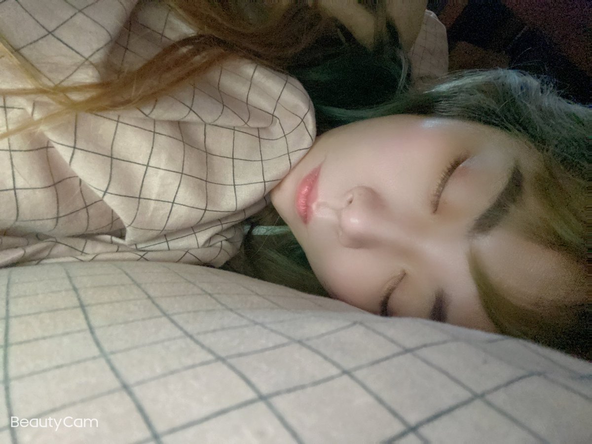 這天氣真的好好睡 https://t.co/zvdTQdqcWP