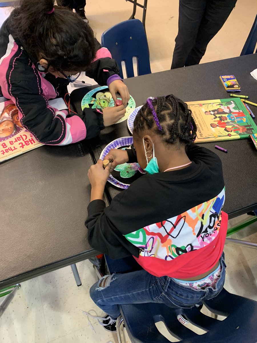 AbdelElnoubi's tweet image. Thanks to my School Board colleague and Vice Chair @Jacinta4ACPS for inviting me to read to the kids at Ruby Tucker Readers - Read Aloud. We also had fun making shamrock hats! 

Looking forward to being back next month!
#stpatricksday #reading #community #alexandriava