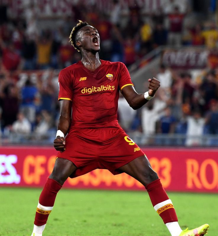 ChutandoACiegas's tweet photo. AS Roma 1️⃣-1️⃣ Vitesse Arnhem

🏁| ¡Un gol en el 90' le vale a la @OfficialASRoma para pasar de ronda!

⚽| Tammy Abraham 🏴󠁧󠁢󠁥󠁮󠁧󠁿; Maximiliam Wittek 🇩🇪.

#UECL #ROMVIT https://t.co/ZFczdW22JO