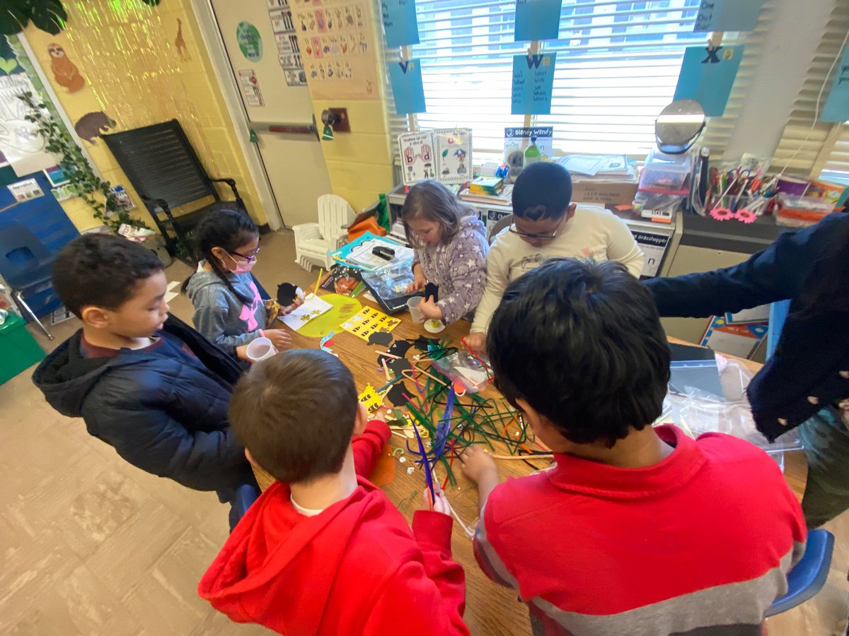 calfano510's tweet photo. We had so much fun creating our leprechaun traps with our peers! Hopefully next year we will catch him!🍀 https://t.co/8CRwkGoPSP