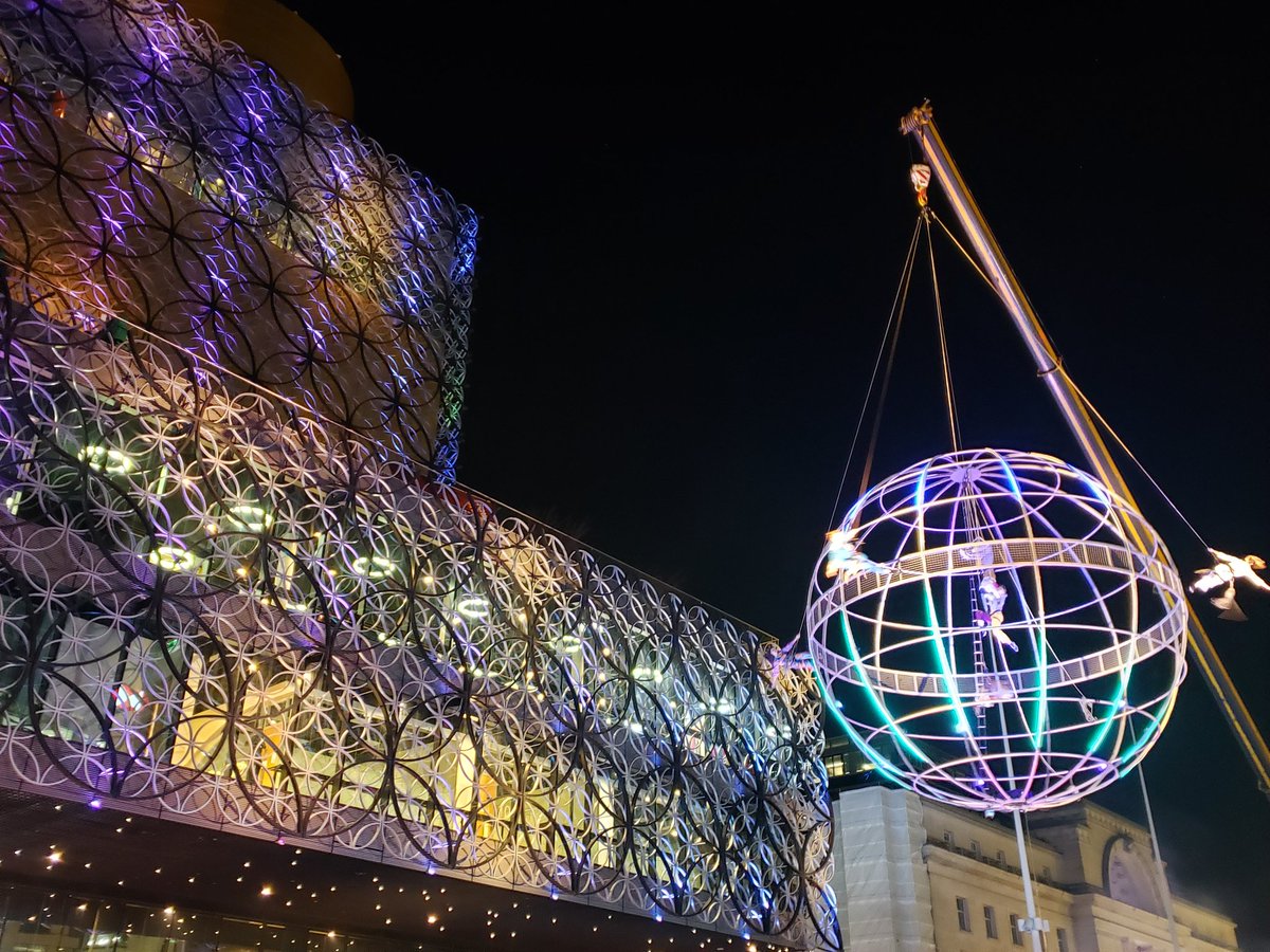JSauveFS's tweet photo. Wow! What an absolutely 🤯 opening show! Bravo 👏🏼 @birminghamcg22 &amp; @MotionhouseDT for a spectacular performance of #WondrousStories! 🇨🇦 @CanadianUK is proud to be a funder of #B2022Festival and this was only the first of several visits to #Birmingham2022 over the next 6 months!! https://t.co/1Gkorpx242