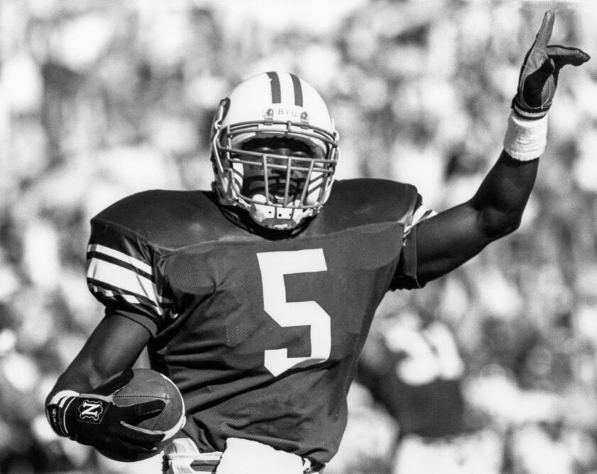 ByuPlayer's tweet image. Derwin Gray, 89-92. 5'10" 190lbs DB, San Antonio

“Dewey” Gray, or Pastor Gray, was a force to be reckoned with, totaling 283 tackles, 14 INTs, and 25 PBU for the Cougs

On 10/27/90, he had a 3 INT effort against UNM, including a pick-six to break open what had been a close game