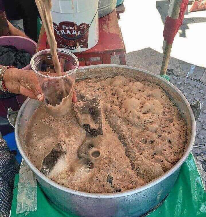 HolaTabasco's tweet photo. Un pozol con harto hielo y se te reinicia la vida. 😍 https://t.co/WId8TndC3X
