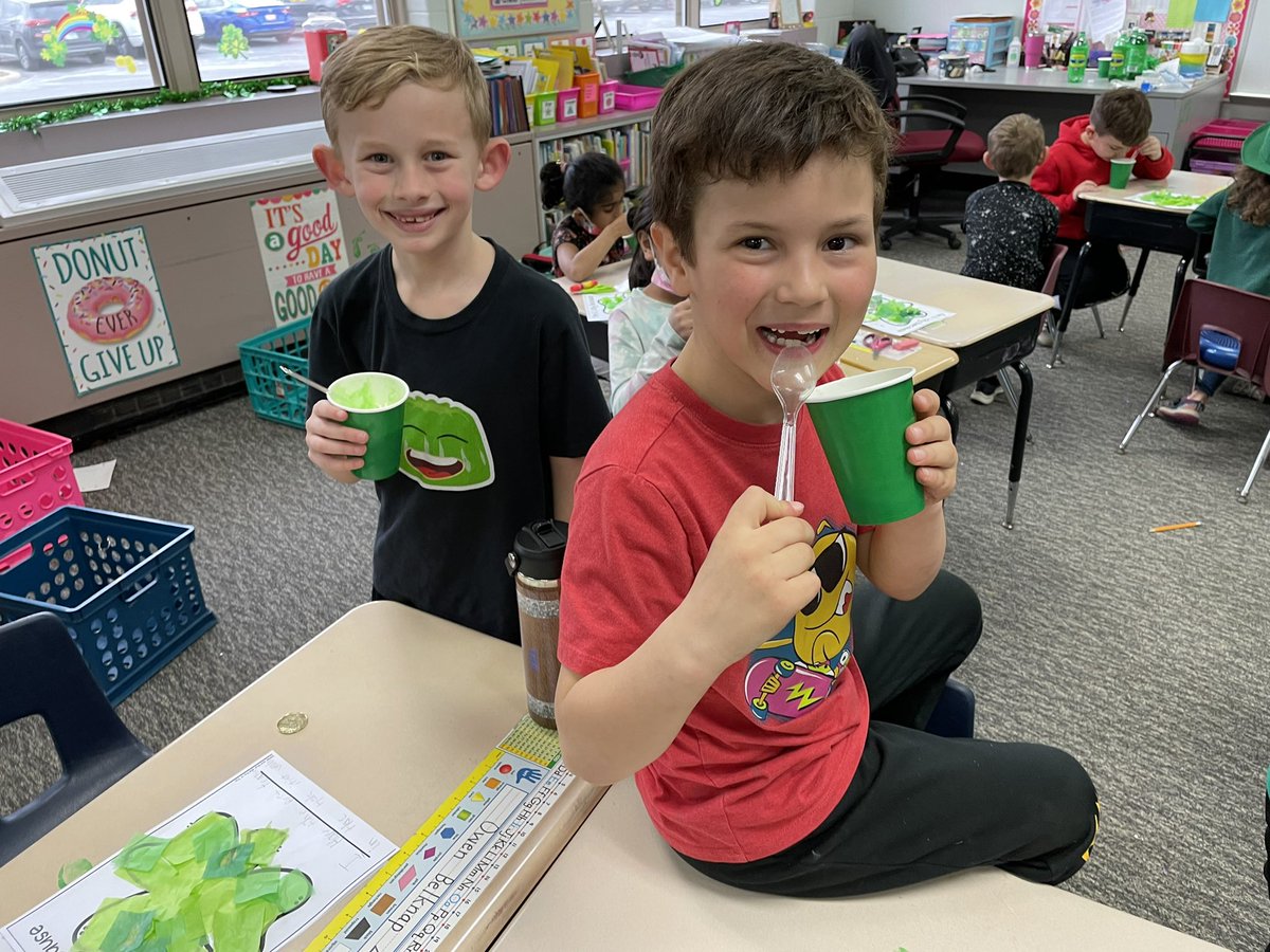 Miss Ott tweet media