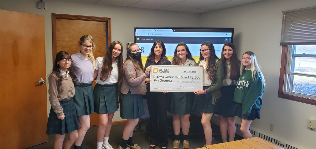 ECHSPanthers's tweet photo. The Senior Senate saw a need and wanted to fill a need for female students at EC. Today, the Ode Family Foundation donated $1,000 to the effort of providing free feminine hygiene products dispensers in the women's bathrooms. #CelebratingAllWomen #YOTP https://t.co/ab3uOAkxMK