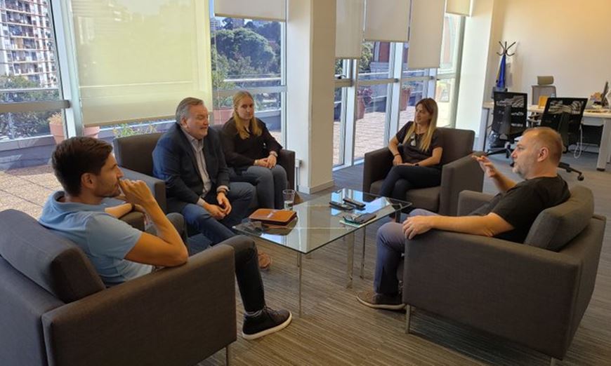felipemichlig's tweet photo. En Bs As junto a @maxipullaro @vicky_tejeda desarrollamos una nutrida agenda de actividades que comprendieron reuniones en áreas del gob porteño, con @jlgiusti @rossiucr e @InesGorbea; en el ENACOM con @josecorralSF además con @GugaLusto y Coti Nosiglia. + https://t.co/0yL66nKYkV https://t.co/CulhCvAey6