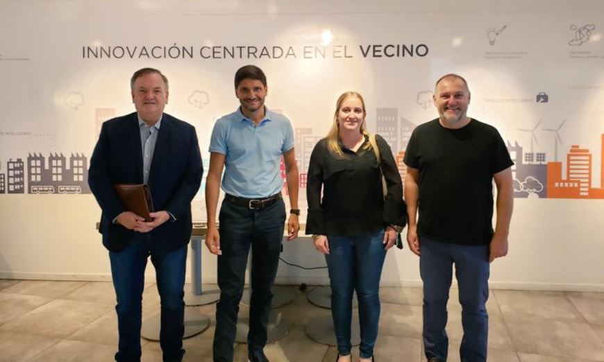 felipemichlig's tweet photo. En Bs As junto a @maxipullaro @vicky_tejeda desarrollamos una nutrida agenda de actividades que comprendieron reuniones en áreas del gob porteño, con @jlgiusti @rossiucr e @InesGorbea; en el ENACOM con @josecorralSF además con @GugaLusto y Coti Nosiglia. + https://t.co/0yL66nKYkV https://t.co/CulhCvAey6
