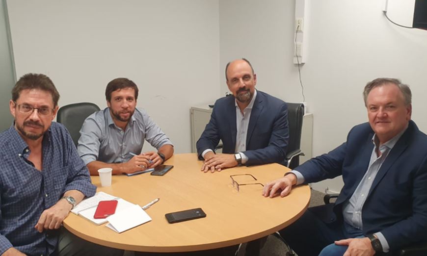 felipemichlig's tweet photo. En Bs As junto a @maxipullaro @vicky_tejeda desarrollamos una nutrida agenda de actividades que comprendieron reuniones en áreas del gob porteño, con @jlgiusti @rossiucr e @InesGorbea; en el ENACOM con @josecorralSF además con @GugaLusto y Coti Nosiglia. + https://t.co/0yL66nKYkV https://t.co/CulhCvAey6
